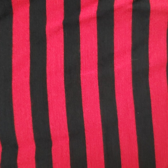 *NWT* Hor Topic Social Collison's Red Black Stripe 2FEr Off the Shoulders Shirt - Picture 6 of 16
